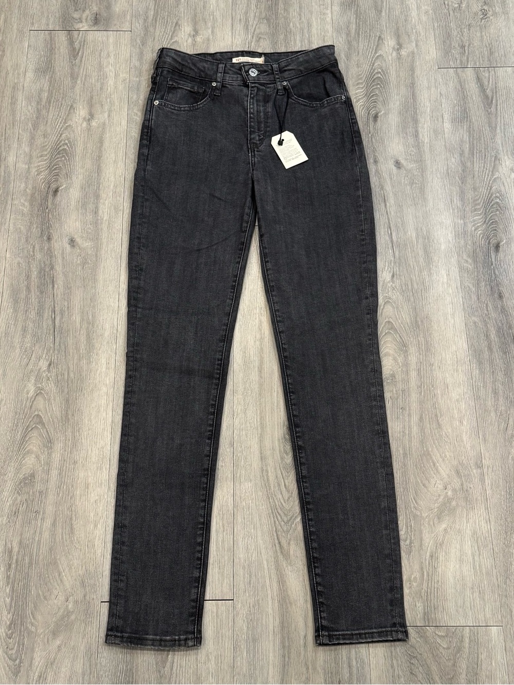 Levi's 721 Women's Casual Dark Gray Denim Lyocell High Rise Skinny Jeans